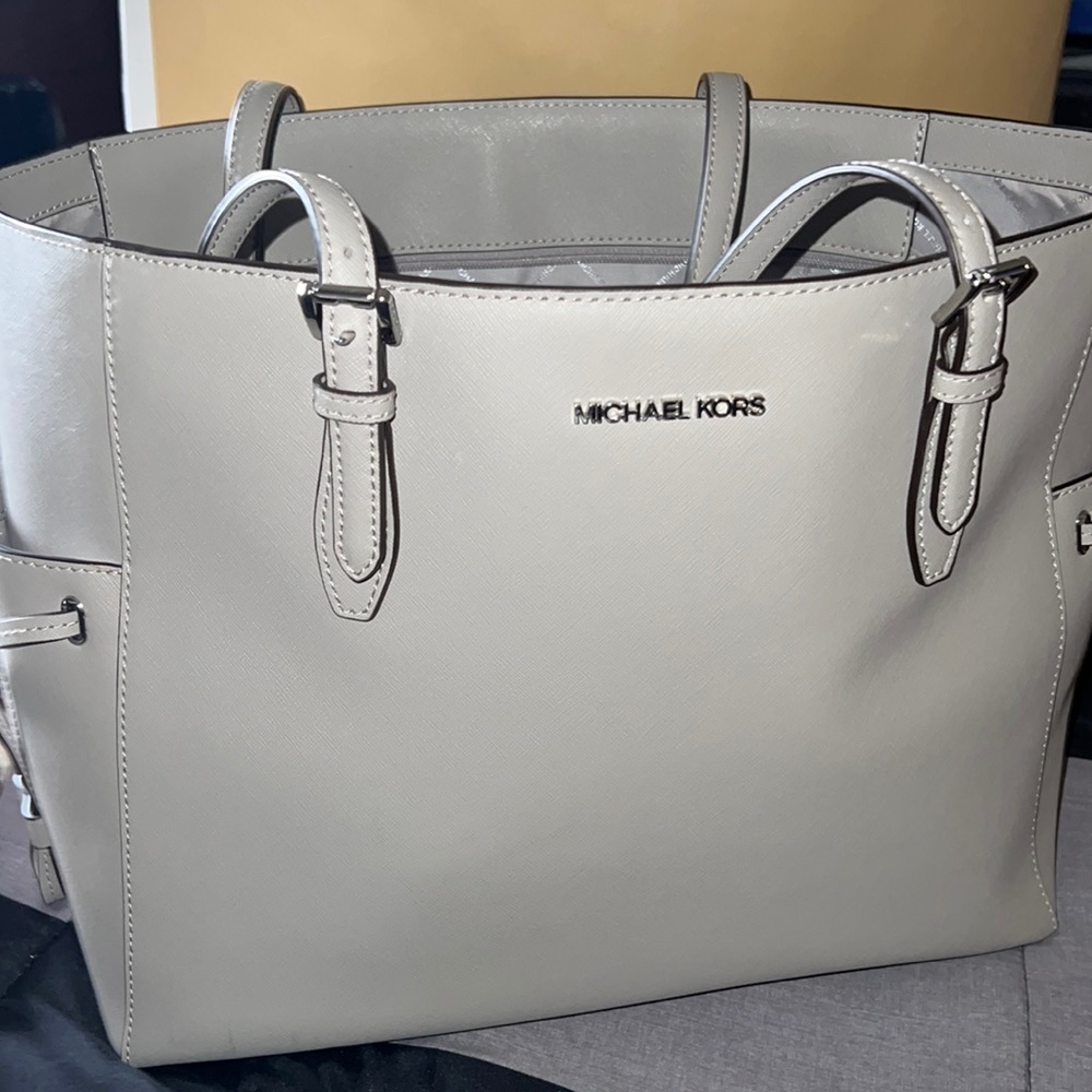 Michael Kors Gilly Large Drawstring Travel Tote